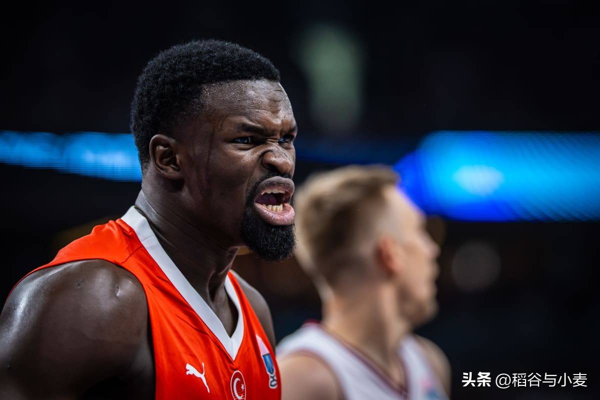 76人内线防守需改善,球队整体实力受质疑 76人内线防守需改善,球队整体实力受质疑