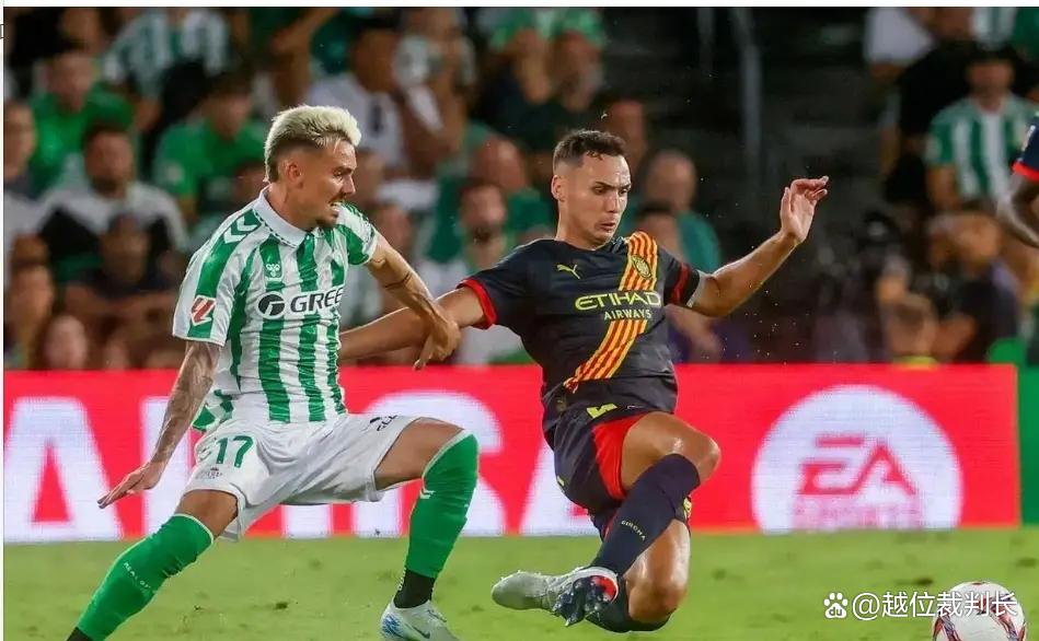 开云下载-佛罗伦萨球员赛后痛批裁判，引发争议的简单介绍