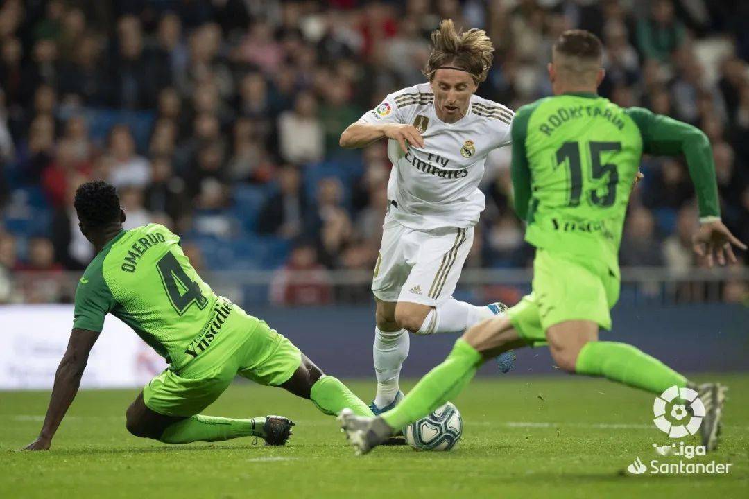 塞尔塔遭伯恩茅斯逆袭,主裁无误的简单介绍 塞尔塔遭伯恩茅斯逆袭,主裁无误的简单介绍