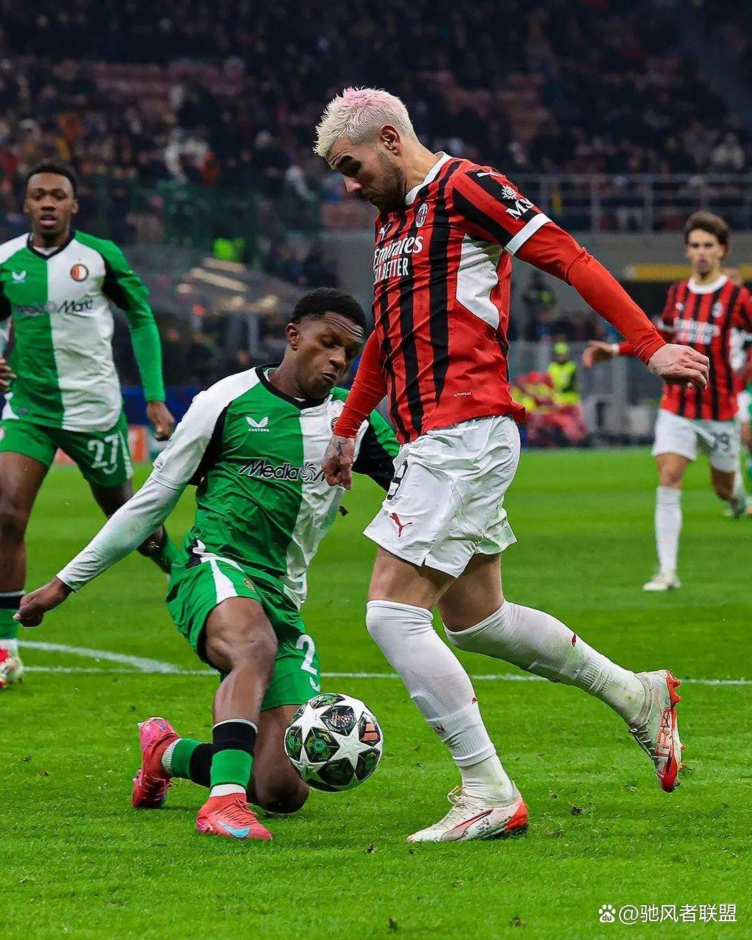 包含曼联客场憾平AC米兰,晋级前景依旧未卜的词条 包含曼联客场憾平AC米兰,晋级前景依旧未卜的词条