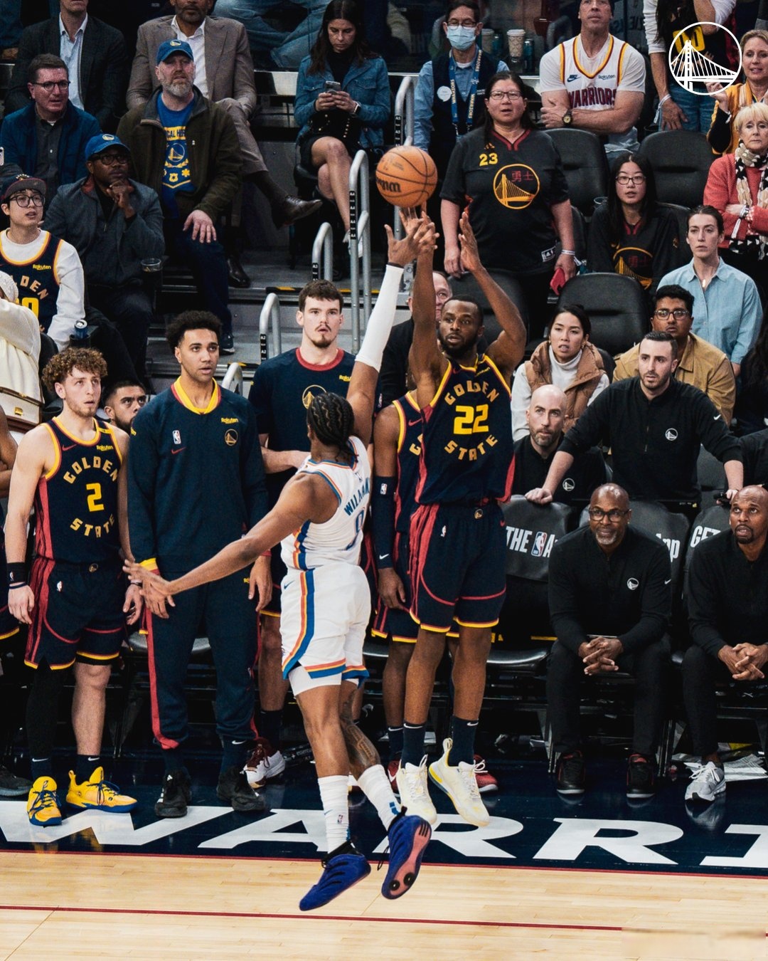 勇士再获胜!库里砍下30分领导球队击败对手的简单介绍 勇士再获胜!库里砍下30分领导球队击败对手的简单介绍