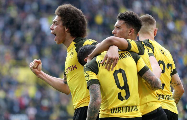 开云体育官方网站-沃尔夫斯堡连续不胜，德甲降级危机的简单介绍