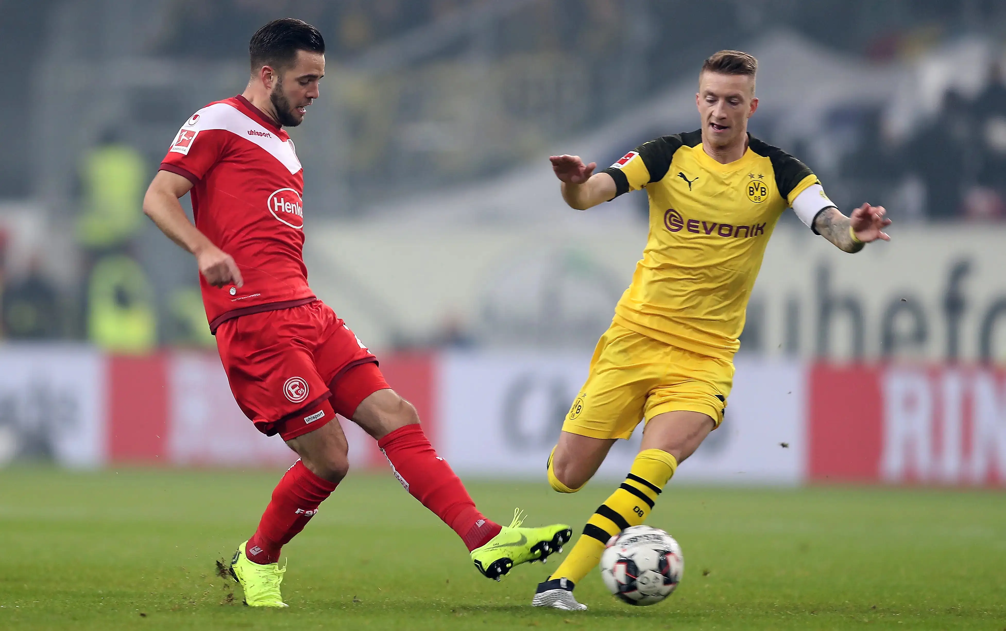 多特蒙德前锋状态正佳,连续5场比赛斩获进球 多特蒙德前锋状态正佳,连续5场比赛斩获进球