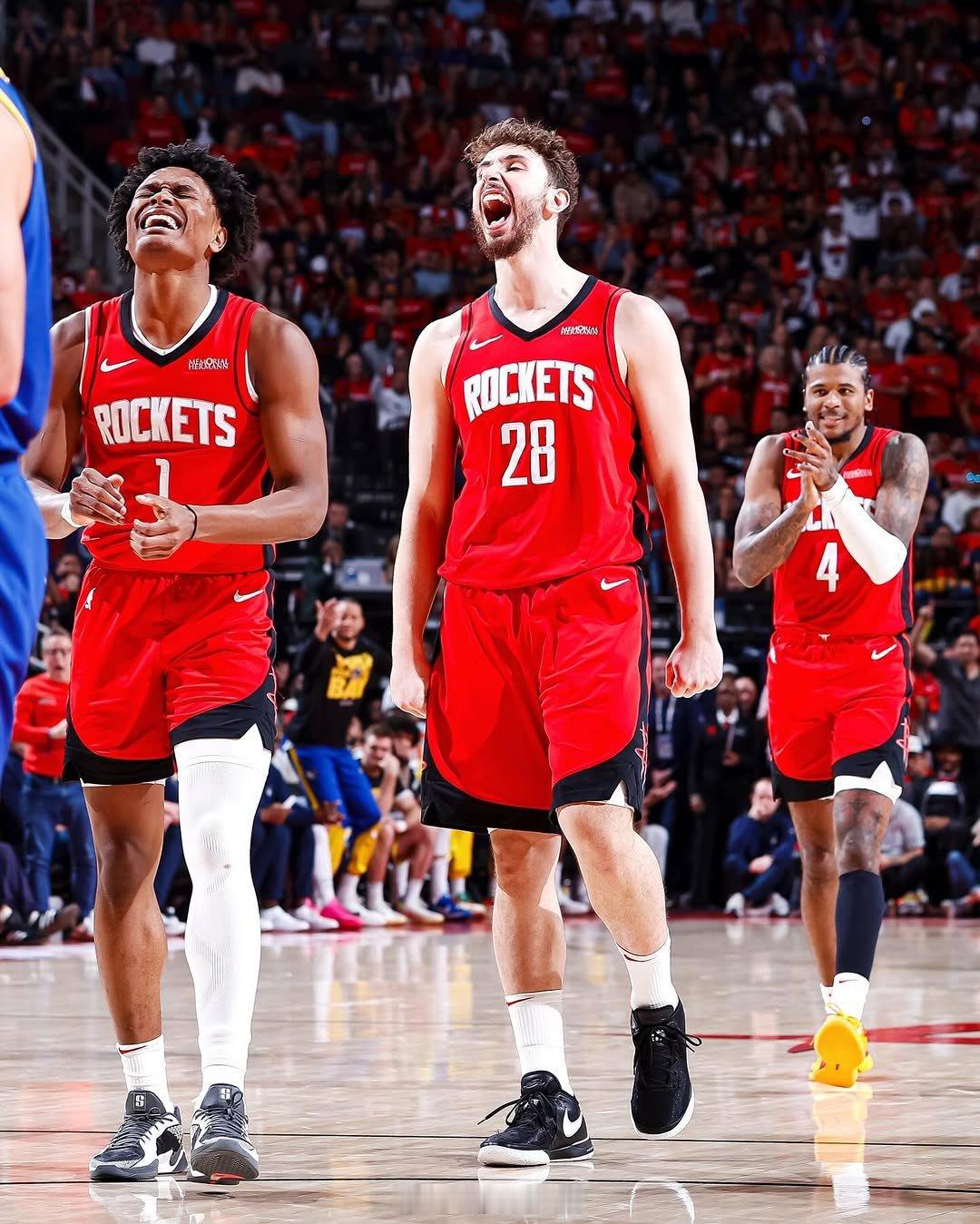 火箭客场轻取马刺，哈登轰下分率队胜出的简单介绍