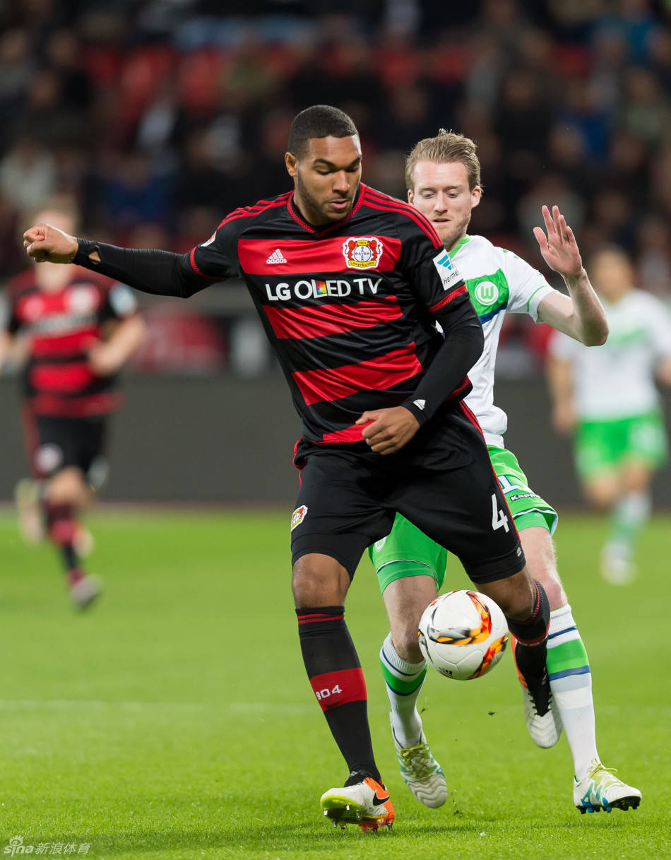 沃尔夫斯堡撕裂对手的防线，豪取胜利的简单介绍