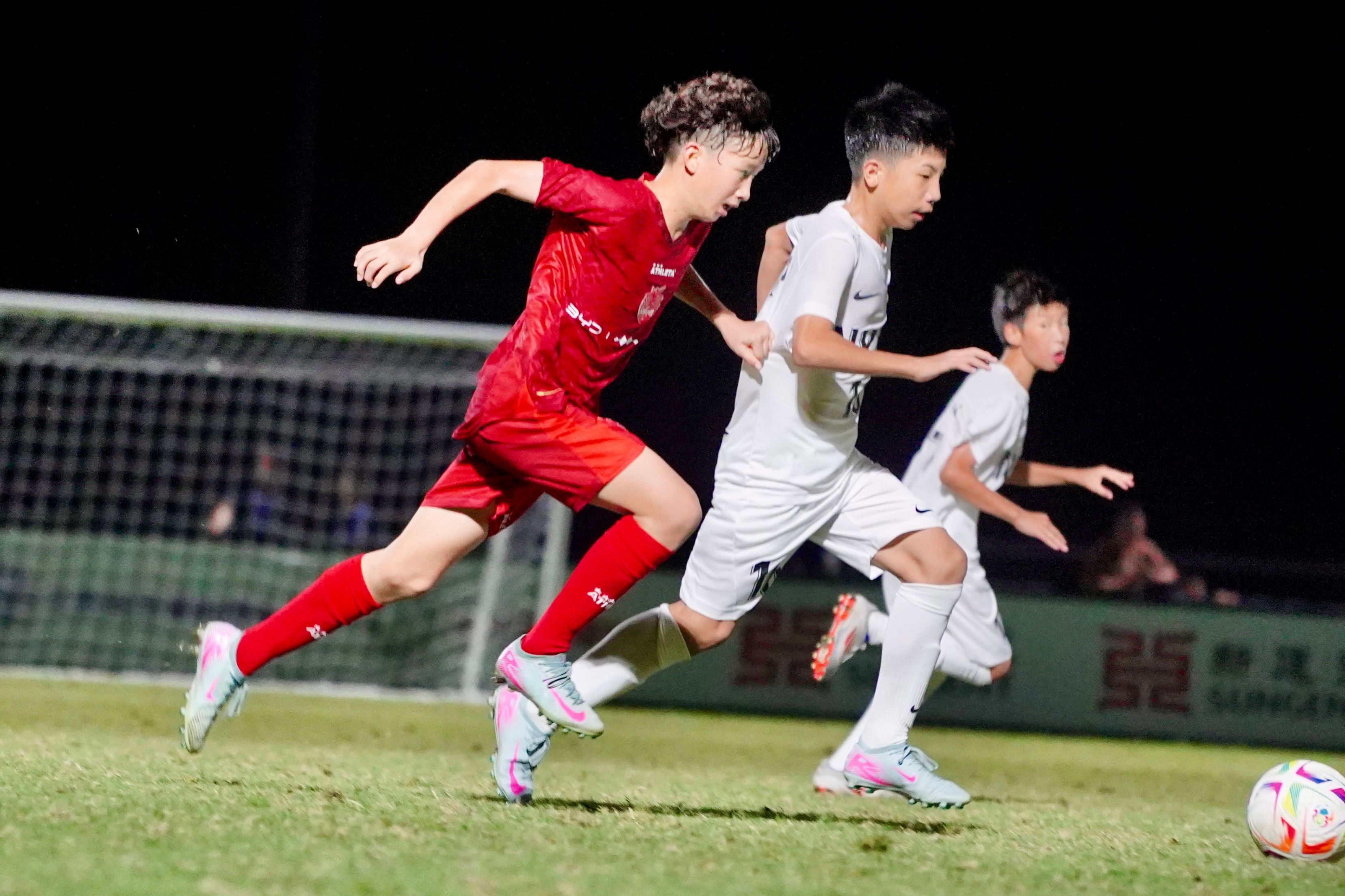 中国足球冲击亚洲巅峰,启程征战国际赛场的简单介绍 中国足球冲击亚洲巅峰,启程征战国际赛场的简单介绍