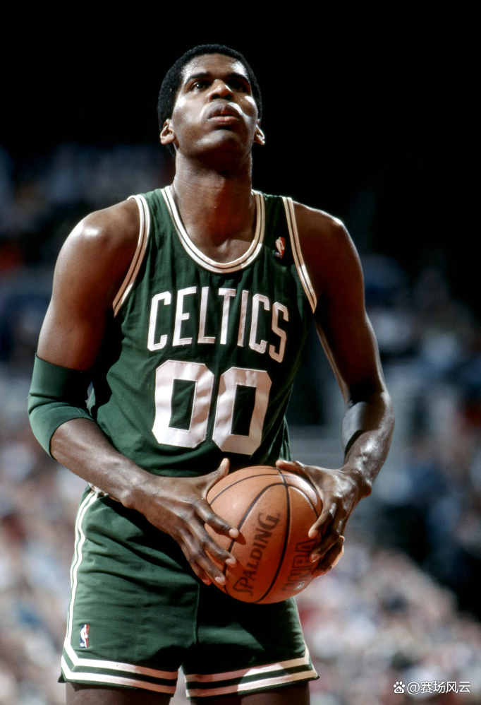 篮球界赛场风云：球员个人表现尽显才华的简单介绍