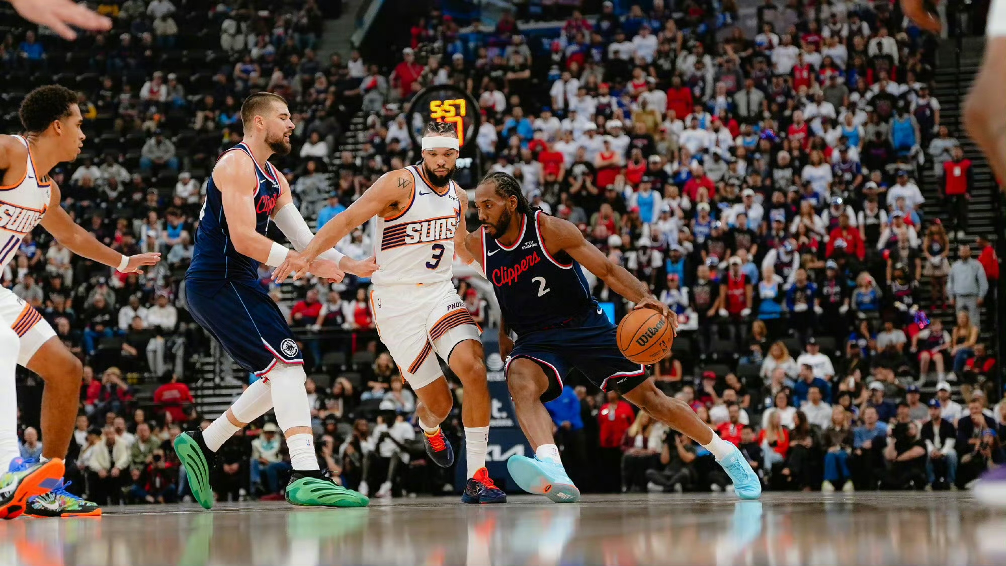 关于快船主场大胜太阳，继续紧追西部前列的信息