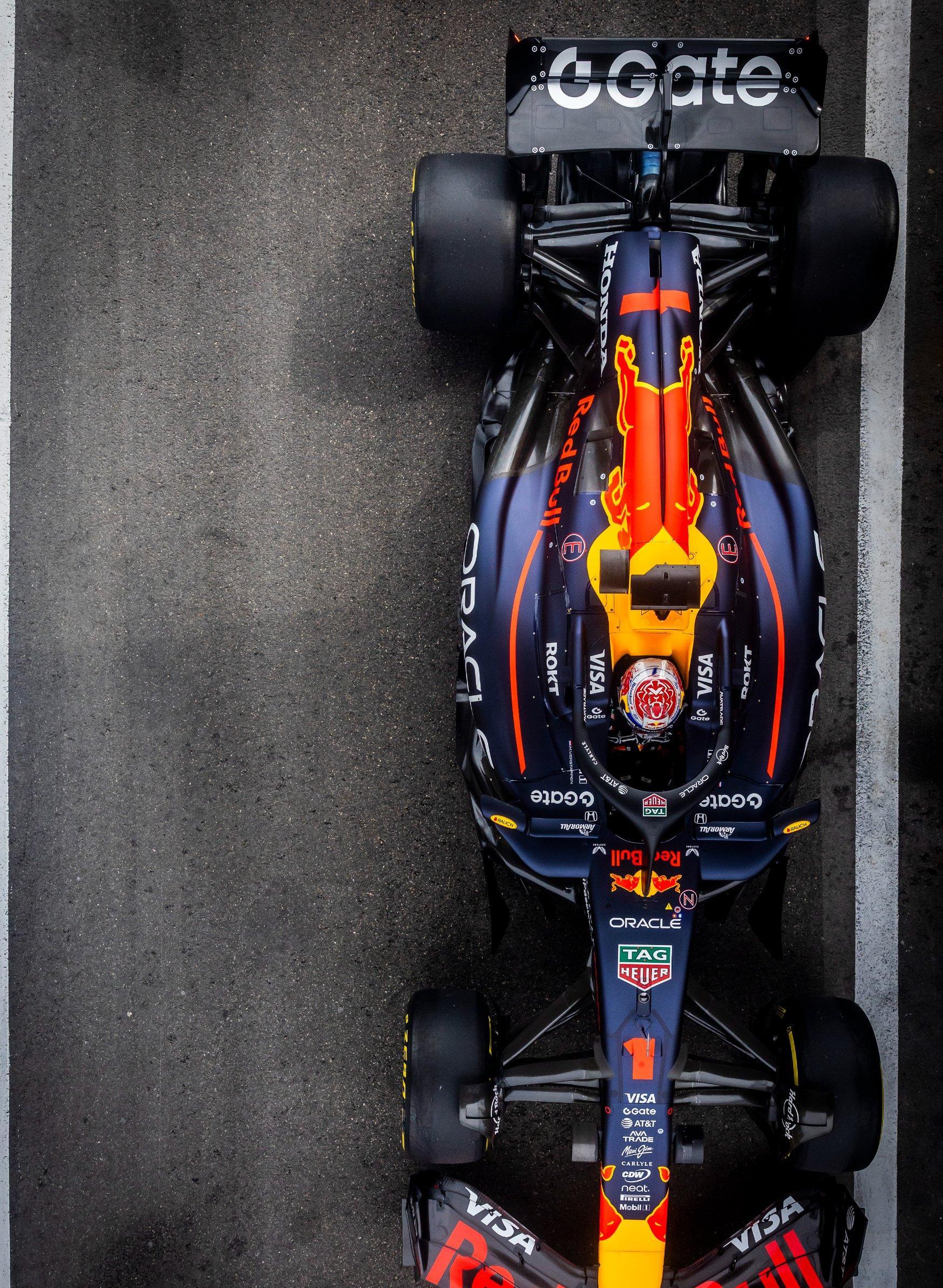 红牛车队横扫阿斯顿马丁,维斯塔潘统治全场的简单介绍 红牛车队横扫阿斯顿马丁,维斯塔潘统治全场的简单介绍