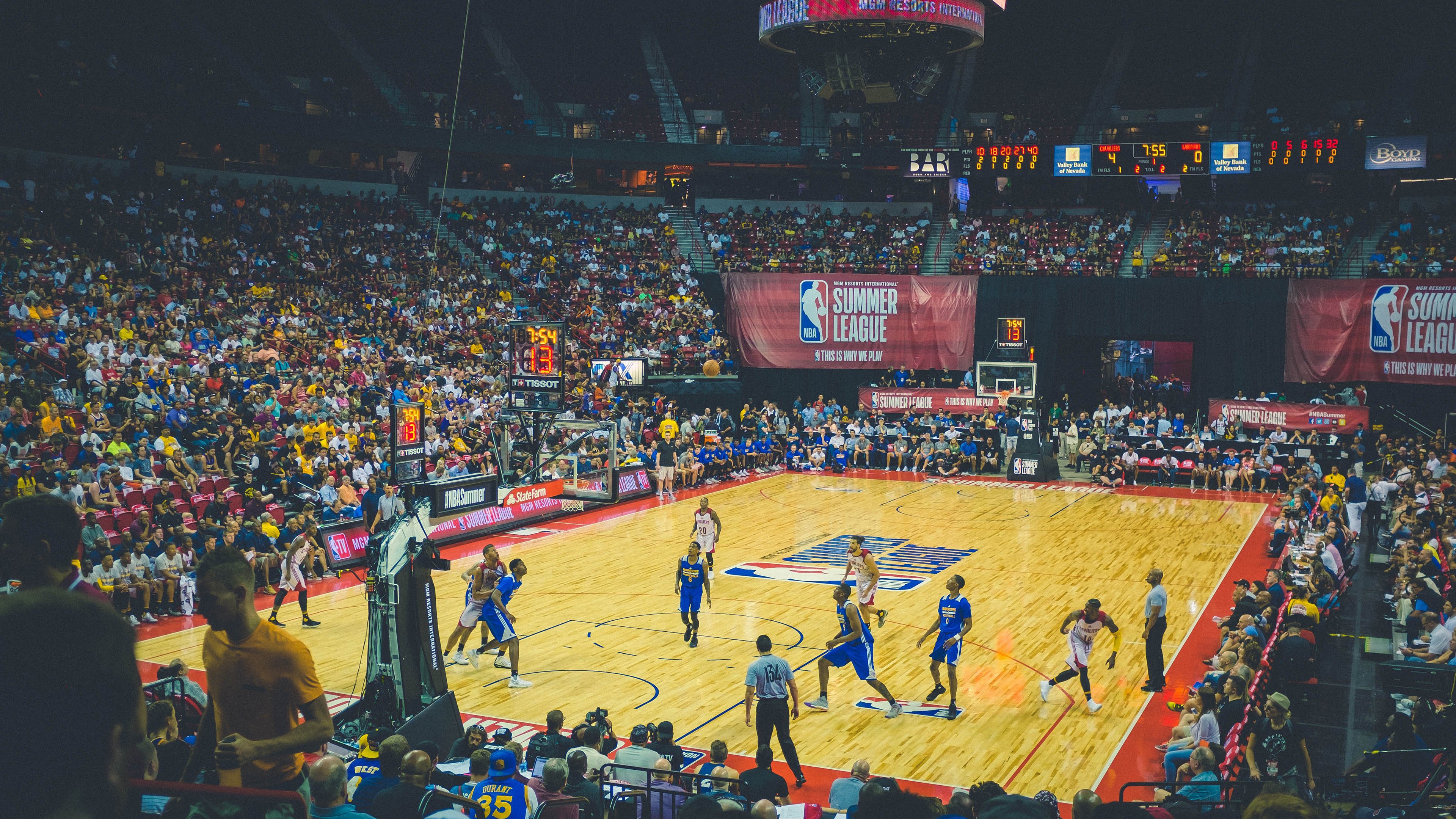 开云官方app入口-世界排名争夺战焦点战，篮网惊险翻盘鹈鹕，改写东部格局