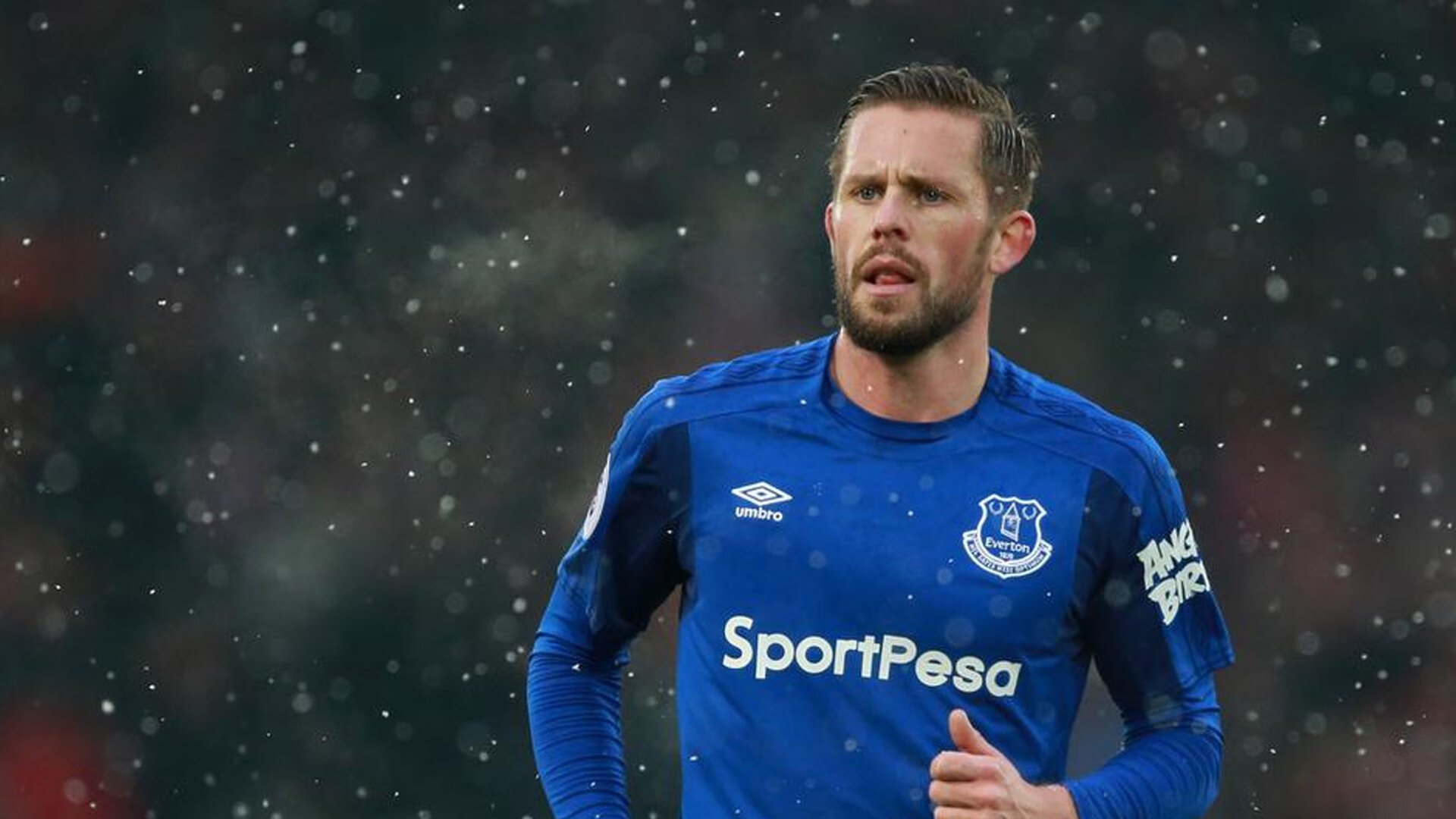 世界排名争夺战焦点战，篮网惊险翻盘鹈鹕，改写东部格局